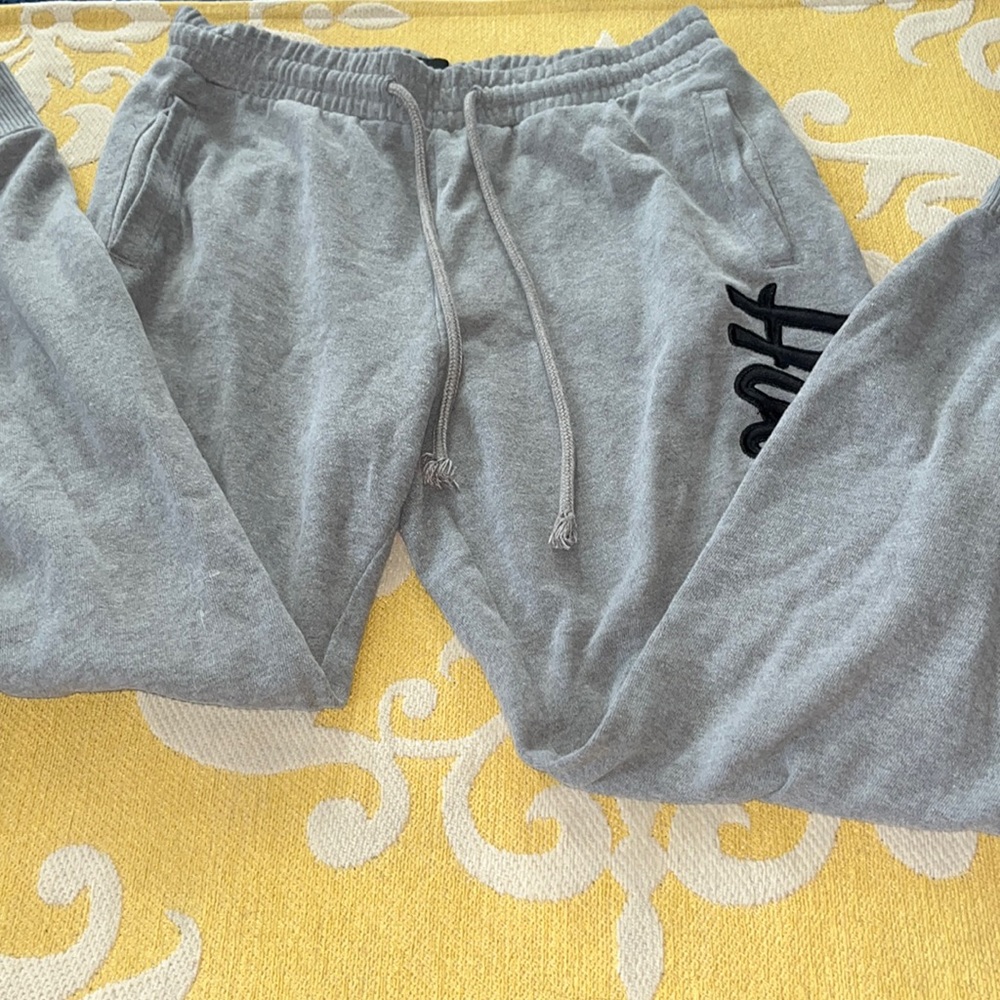 Hollister gray sweatpants! XS! Has Hollister down the leg, Drawstring sweats!